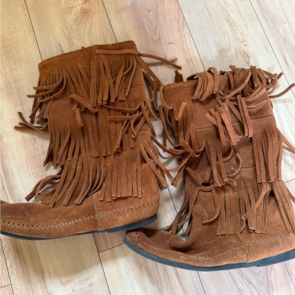 Minnetonka Fringe Suede Boots - Brown